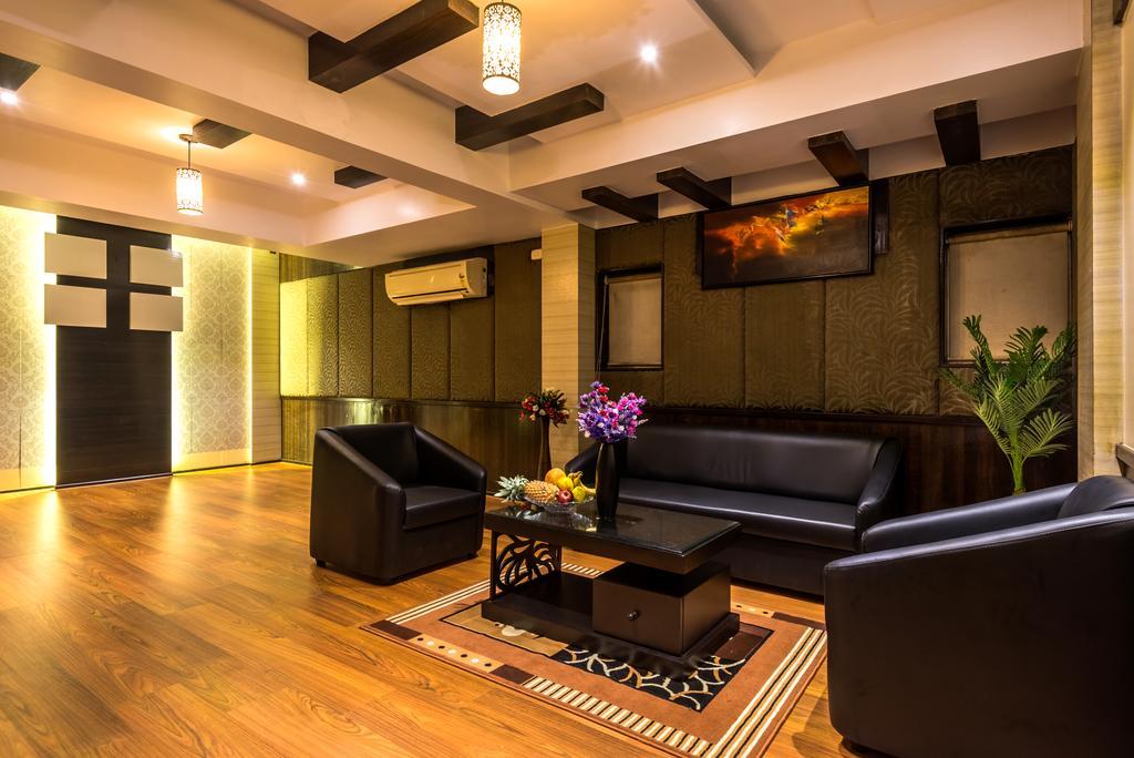 Hotel Peace Park ปันเวล ภายนอก รูปภาพ