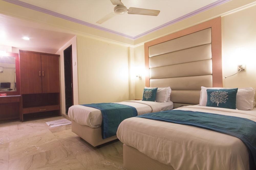 Hotel Peace Park ปันเวล ภายนอก รูปภาพ